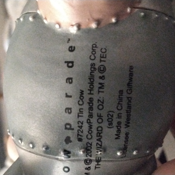 Cow figure - Picture 3 of 3